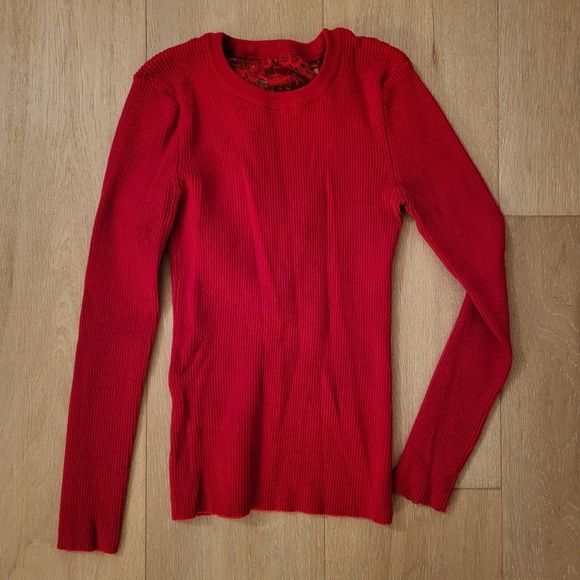 Red thick long sleeve lace back - Picture 3 of 5